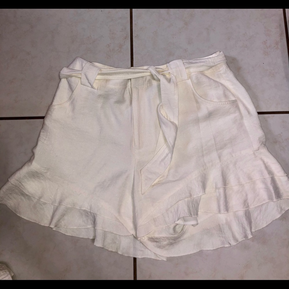 CeCe White Shorts
